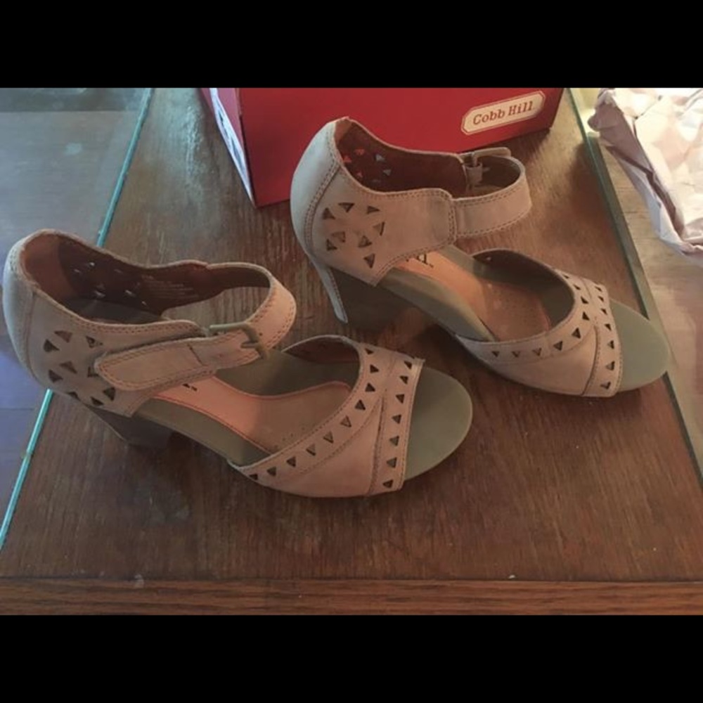 Cobb hill taupe heels